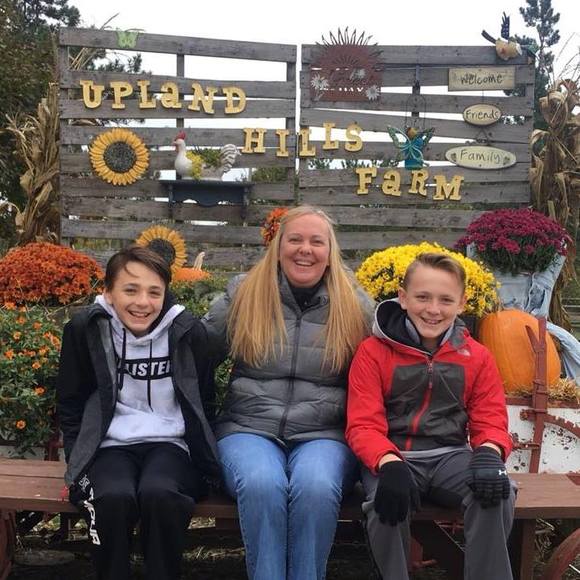 Meet your Posher, Michelle - Picture 1 of 1